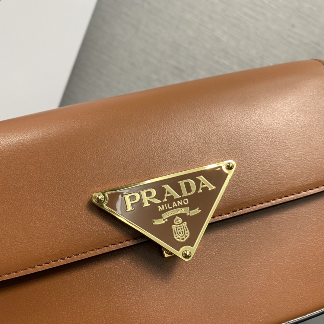 Prada Leather Shoulder Bag With Flap Caramel 1BD339